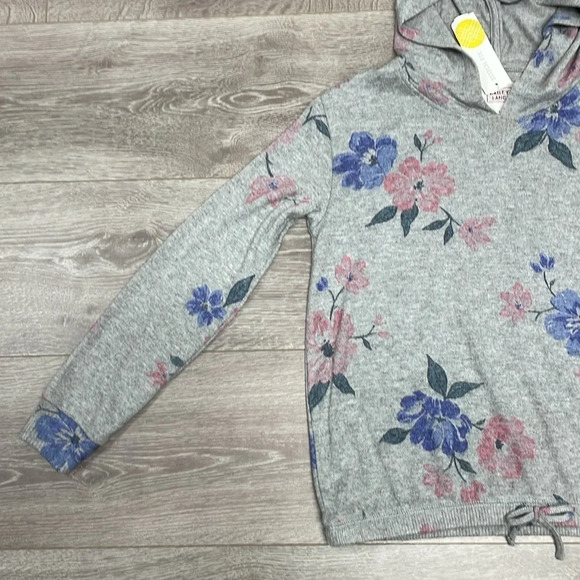 NWT Bailey Lane Crop Tie Front Brushed Pullover Light Grey Floral Hoodie L - Picture 4 of 16